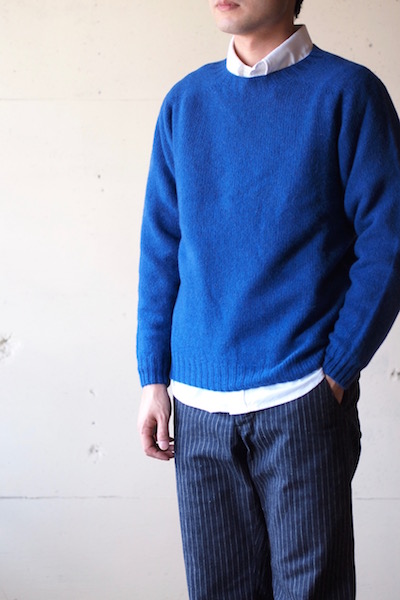 ハーレーオブスコットランド セーター YOKE PATTERN CREW NECK SWEATER メンズ Elephant/Putty U 