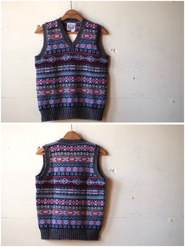 Jamieson's (ジャミーソンズ) Fair Isle V Neck Knit Vest Charcoal-4