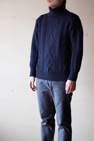 John Cooper Knitwear, Kearney Aran Cable, Roll Neck, Navy-3