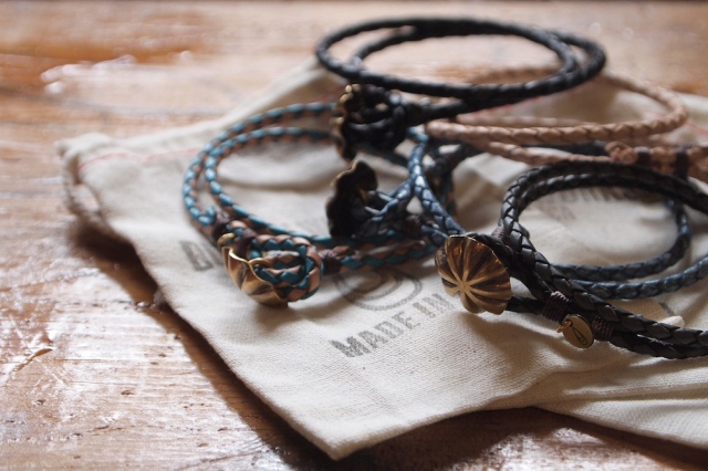 Button Works (ボタンワークス) Concho Leather Bracelet