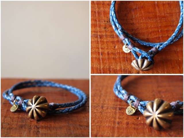 Button Works (ボタンワークス) Leather Bracelet-Light Blue