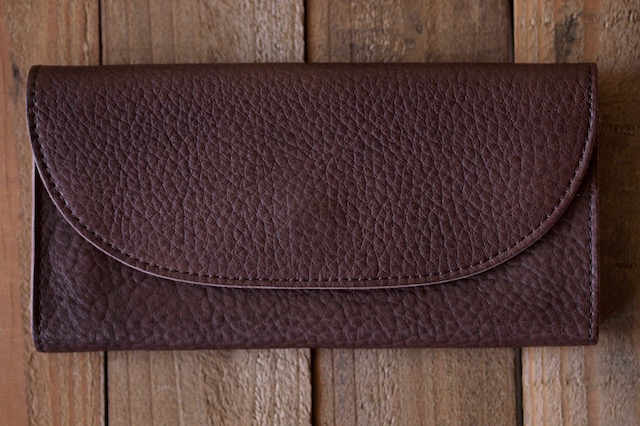 This is...(ディスイズ) Shrink Leather Long Wallet-3